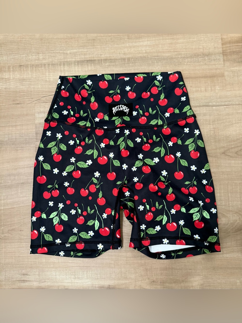 Kill crew shorts! Cross listed on Mercari be my prices are lower!
